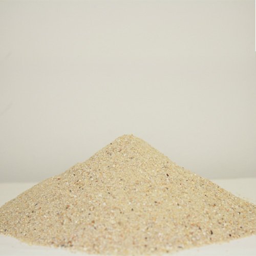 Silica sand used as a filter bed for water purification and potabilization.