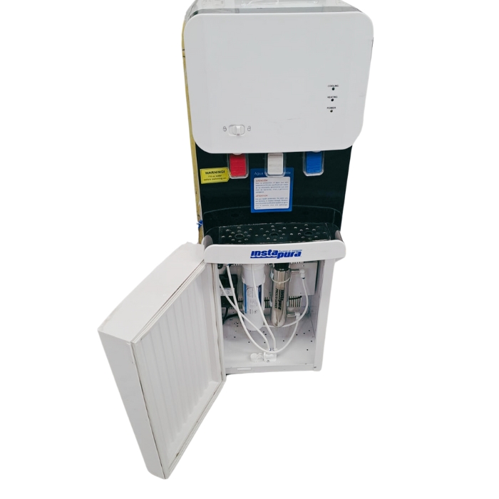 Dispensador de agua fría y caliente con purificador de UV